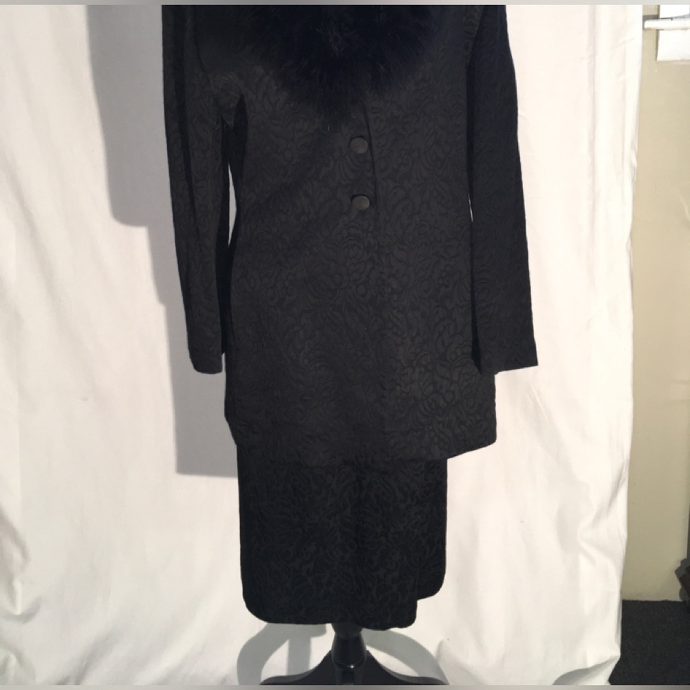 Linda Allard Ellen Tracy Vintage 2 pc Jacket with feathered collar & Skirt